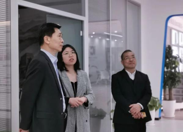 中國中小企業(yè)國際合作協(xié)會總經(jīng)濟師張曉輝